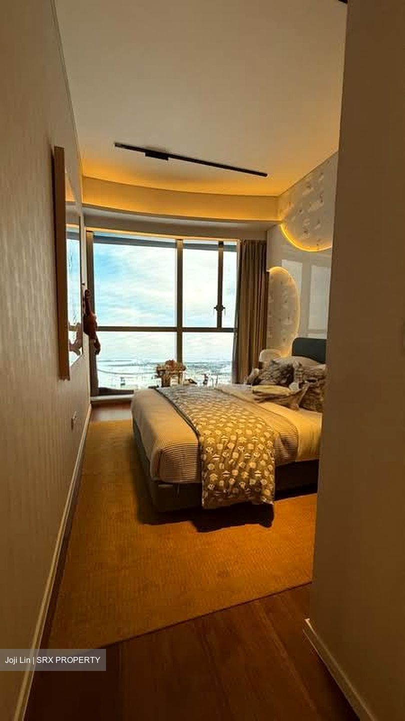 Newport Residences (D2), Apartment #557454261